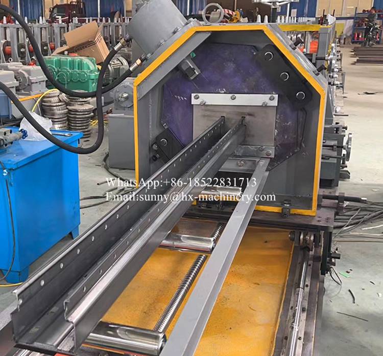 Upright rack roll forming machine