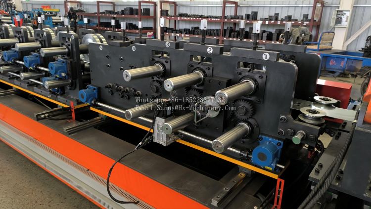 Cz roll forming machine